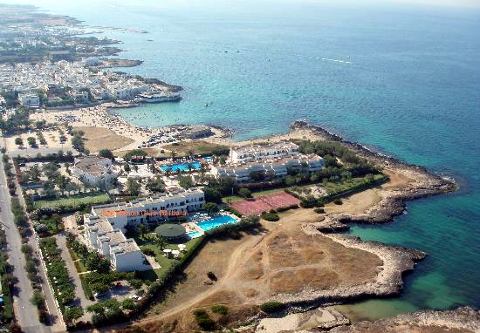 Photo RESIDENCE VILLAGGIO APPARTAMENTI RESIDENCE CLUB BARBARA a OSTUNI