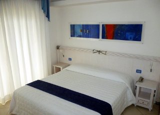 Photo HOTEL ELAIA GARDEN  a SPERLONGA