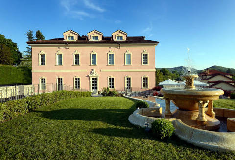 Photo HOTEL CASTELLO DAL POZZO RESORT a OLEGGIO CASTELLO