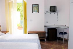 Foto HOTEL ALBERGO SOLCALANTE di PROCIDA