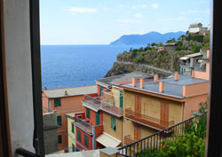 Foto AFFITTACAMERE APPARTAMENTI IL PATIO di MANAROLA