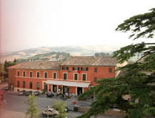 Foto HOTEL LA PALOMBA di MONDAVIO