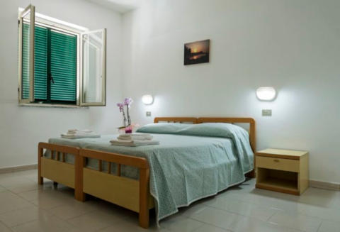 Photo HOTEL ALBERGO MARLA a CAMEROTA