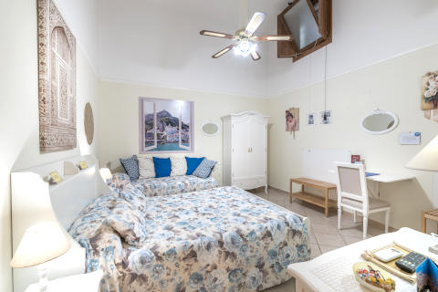 Photo B&B SALERNO CENTRO BED AND BREAKFAST a SALERNO