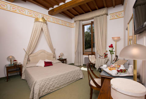 Photo HOTEL DIMORA STORICA HOTEL VILLA SAN LUCCHESE a POGGIBONSI