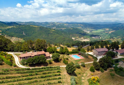 Foto AGRITURISMO TENUTA DI BISCINA di GUBBIO