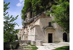 La Collina Delle Rose - foto 20 (Eremo Di San Bartolomeo - Roccamorice)