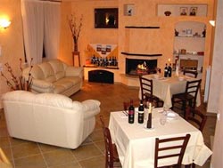 Photo AGRITURISMO COUNTRY HOUSE LEONDINA COUNTRY HOUSE a CORINALDO