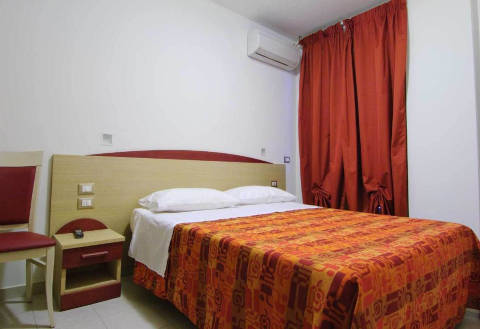 Foto HOTEL  EVA di ALBA ADRIATICA