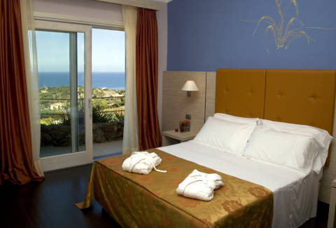 Foto HOTEL BAJALOGLIA RESORT di CASTELSARDO