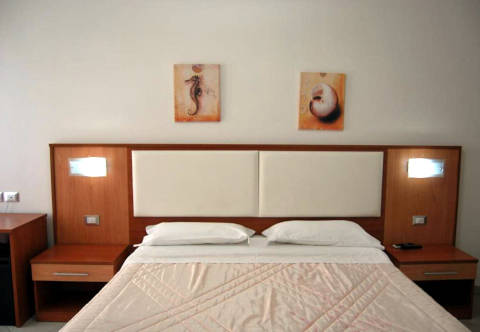 Photo HOTEL  EUROPA a NERETO