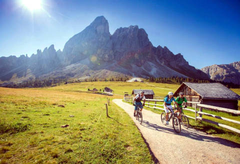 UTIA DE BORZ - RIFUGIO ALPINO SUL PASSO DELLE ERBE - Foto 11