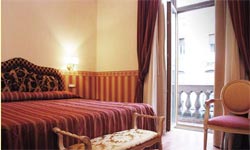 Foto AFFITTACAMERE BARBERINI SUITES di ROMA