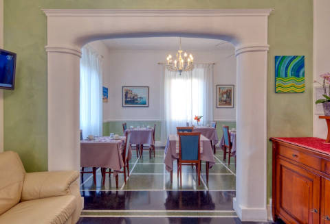 Foto HOTEL LOCANDA RISTORANTE VILLA MODERNA di GENOVA