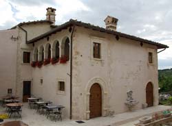 Photo B&B PALAZZO LA LOGGIA a BARISCIANO