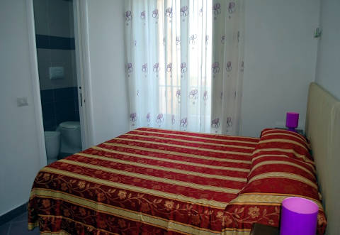 Picture of AFFITTACAMERE APPARTAMENTI I PAPIRI - AFFITTACAMERE B&B APARTHOTEL of ERCOLANO