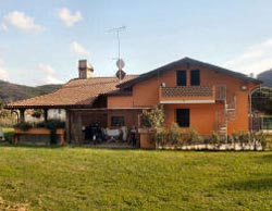 Photo AFFITTACAMERE VILLA MIRELLA ROOMS FOR RENT a MASSAROSA