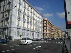 Photo HOTEL H ROOMS BOUTIQUE  a NAPOLI