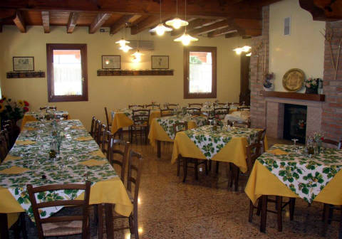 Picture of AGRITURISMO  AE NOSEARE of MAROLA