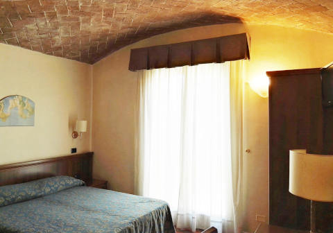 HOTEL CORTE DEGLI ESTENSI - Foto 4