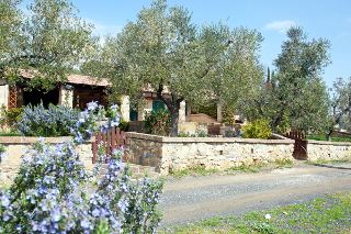 Foto RESIDENCE APPARTAMENTI VILLAGGIO IL BORGO - CENTRO VACANZE di GUARDISTALLO