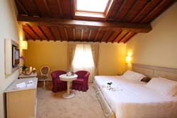 Photo HOTEL  CERTALDO a CERTALDO