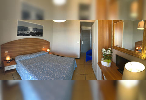 Photo HOTEL  MEDITERRANEO a LAVAGNA