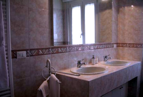 Picture of B&B IL PAIOLO BED AND BREAKFAST of DESENZANO DEL GARDA