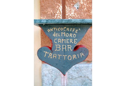 Foto AFFITTACAMERE ANTICO CAFFE' DEL MORO di BONASSOLA