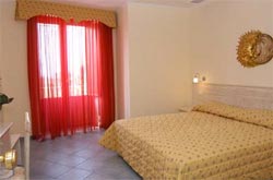Fotos HOTEL SOLELUNA von SORRENTO
