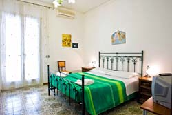 Photo B&B BED AND BREAKFAST L'ARANCETO a SAN DONACI