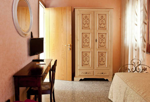 Foto B&B BED AND BREAKFAST PORTA PO di GUASTALLA