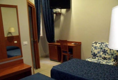 Picture of AFFITTACAMERE DOMUS ROXY GUEST HOUSE of ROMA