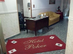 Foto HOTEL POKER di NAPOLI