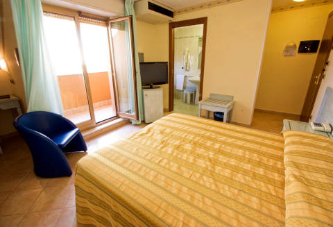 Photo HOTEL  SOLARIUM a SAN BENEDETTO DEL TRONTO