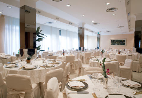 Grand Hotel Ambasciatori - foto 3 (Ristorante)