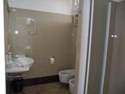 Hotel Il Girasole - foto 14 (Camera Superior - Bagno)