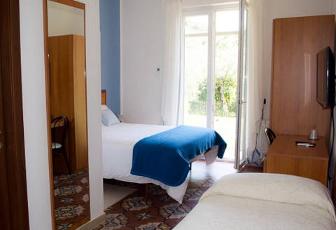 Foto HOTEL ALBERGO BLUELINE di TELLARO