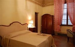 Photo B&B BED AND BREAKFAST ANTICA PIAZZA DEI MIRACOLI a PISA