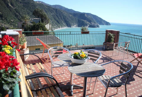 Foto B&B AFFITTACAMERE LA TORRE di CORNIGLIA