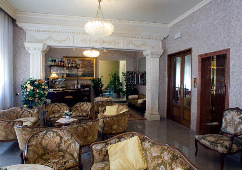 Hotel Patria - foto 2 (Hall)