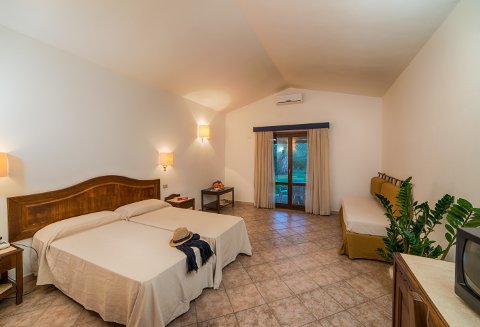 Picture of HOTEL PERDEPERA RESORT of CARDEDU