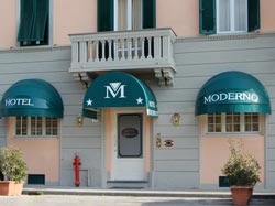 Foto HOTEL ALBERGO MODERNO di LUCCA