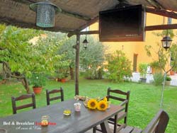 Bed & Breakfast Lucca Fora - foto 19 (Gazebo With Lcd Tv)