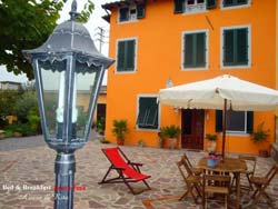 Picture of B&B BED & BREAKFAST LUCCA FORA of LUCCA