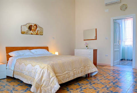 Picture of B&B BED AND BREAKFAST SOMMAVESUVIO of POLLENA TROCCHIA