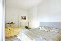 Foto B&B  THE APARTMENT di LECCE