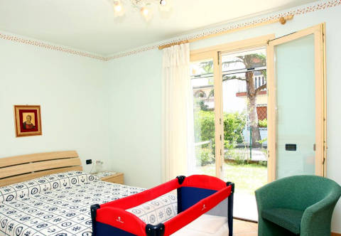 Picture of APPARTAMENTI RESIDENCE VALENTINA of  JESOLO