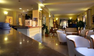 Photo HOTEL LION'S  a FALERNA