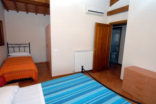 Picture of CASA VACANZE APPARTAMENTI IL BORGHETTO of SIGNA